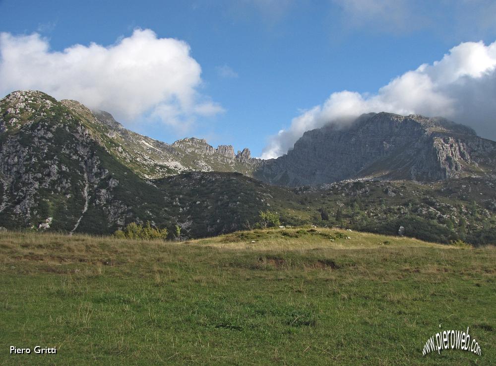 57 Dai Piani di Bobbio Barbesino e Corna Grande.JPG